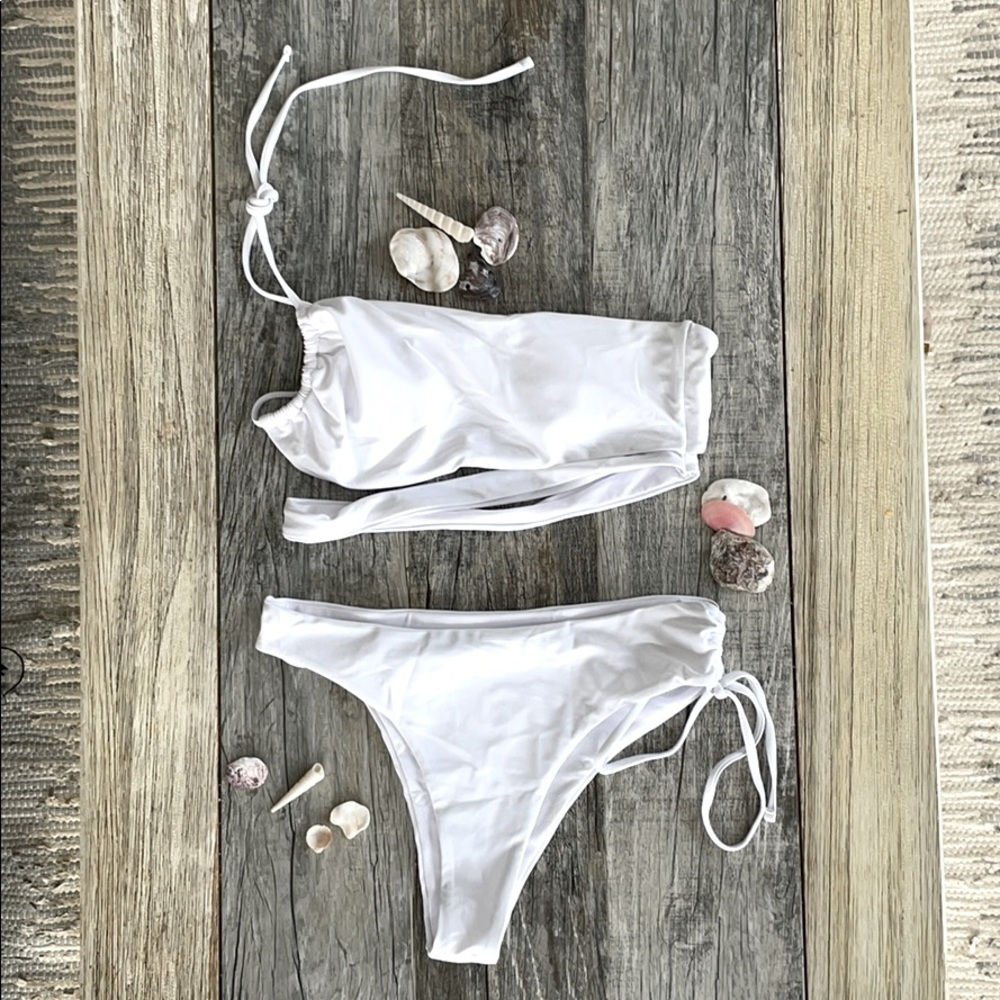 White cross cross bikini
